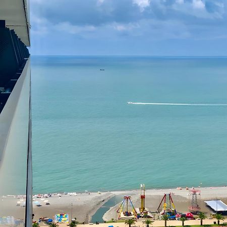 Luxury Orbi City Sea View Aparthotel Batoumi Extérieur photo