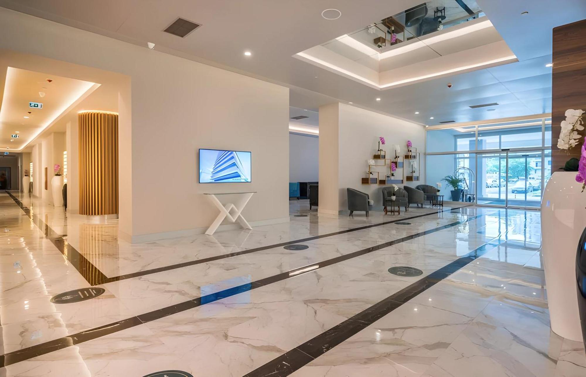 Luxury Orbi City Sea View Aparthotel Batoumi Extérieur photo