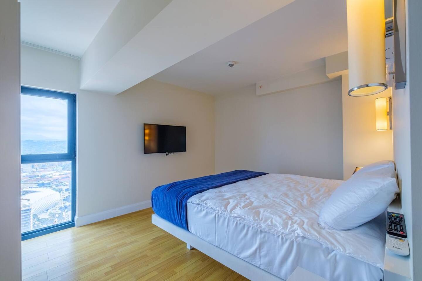 Luxury Orbi City Sea View Aparthotel Batoumi Extérieur photo