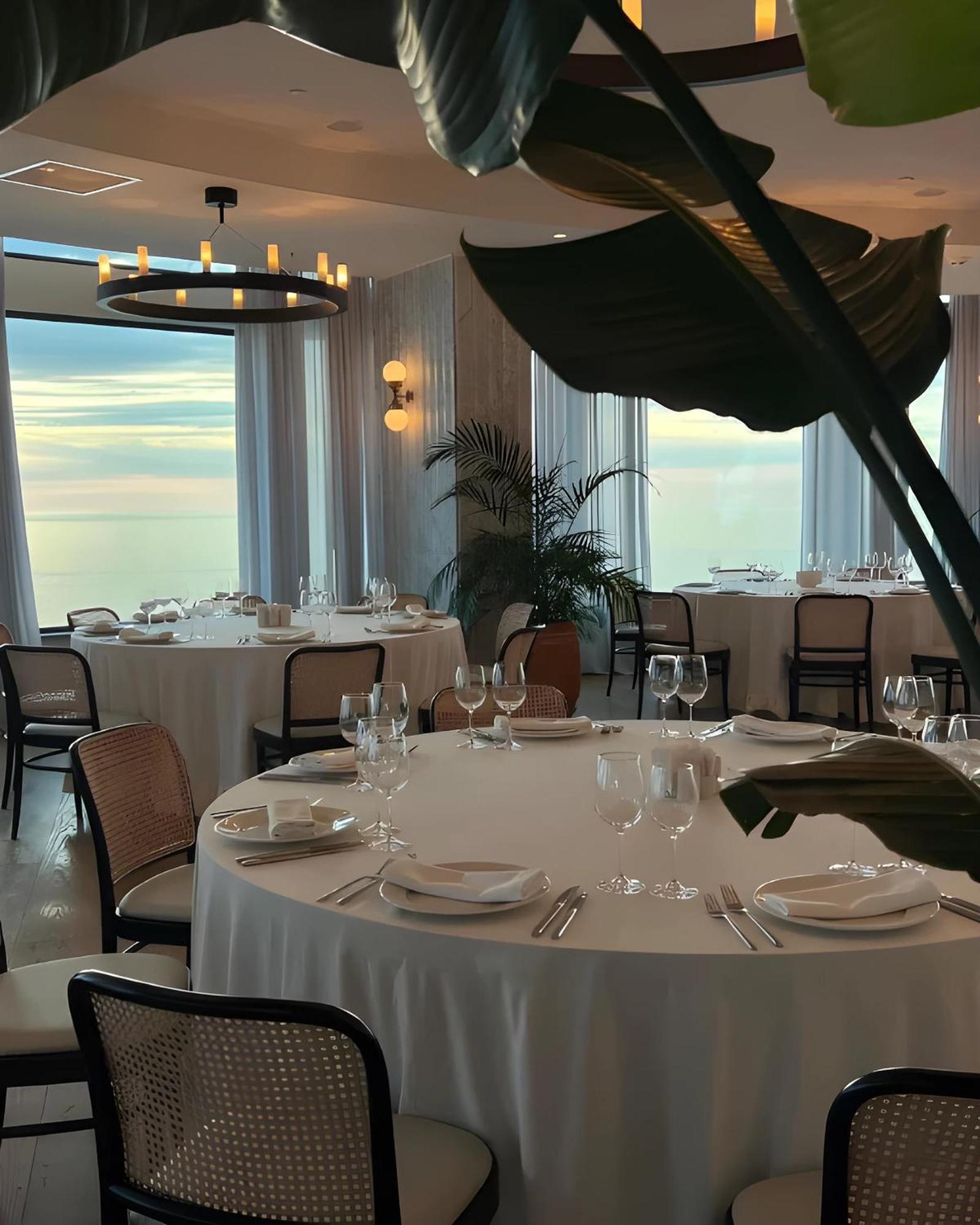 Luxury Orbi City Sea View Aparthotel Batoumi Extérieur photo