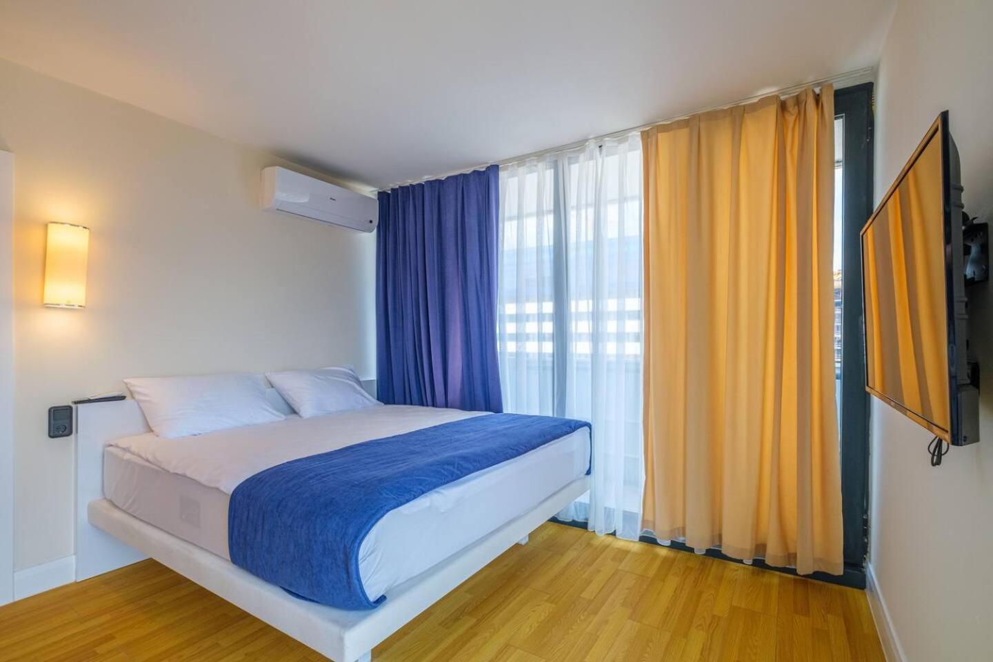 Luxury Orbi City Sea View Aparthotel Batoumi Extérieur photo