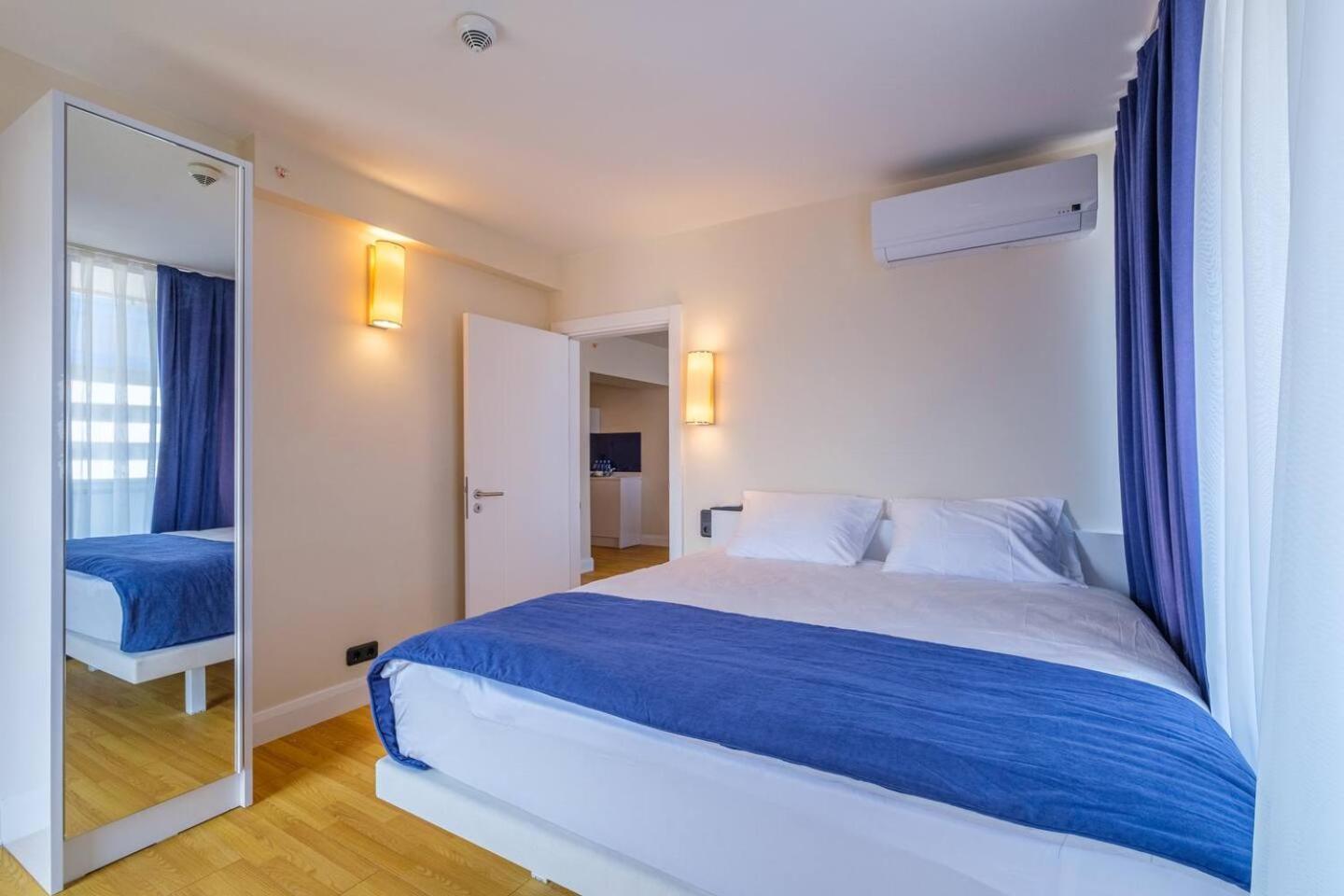 Luxury Orbi City Sea View Aparthotel Batoumi Extérieur photo