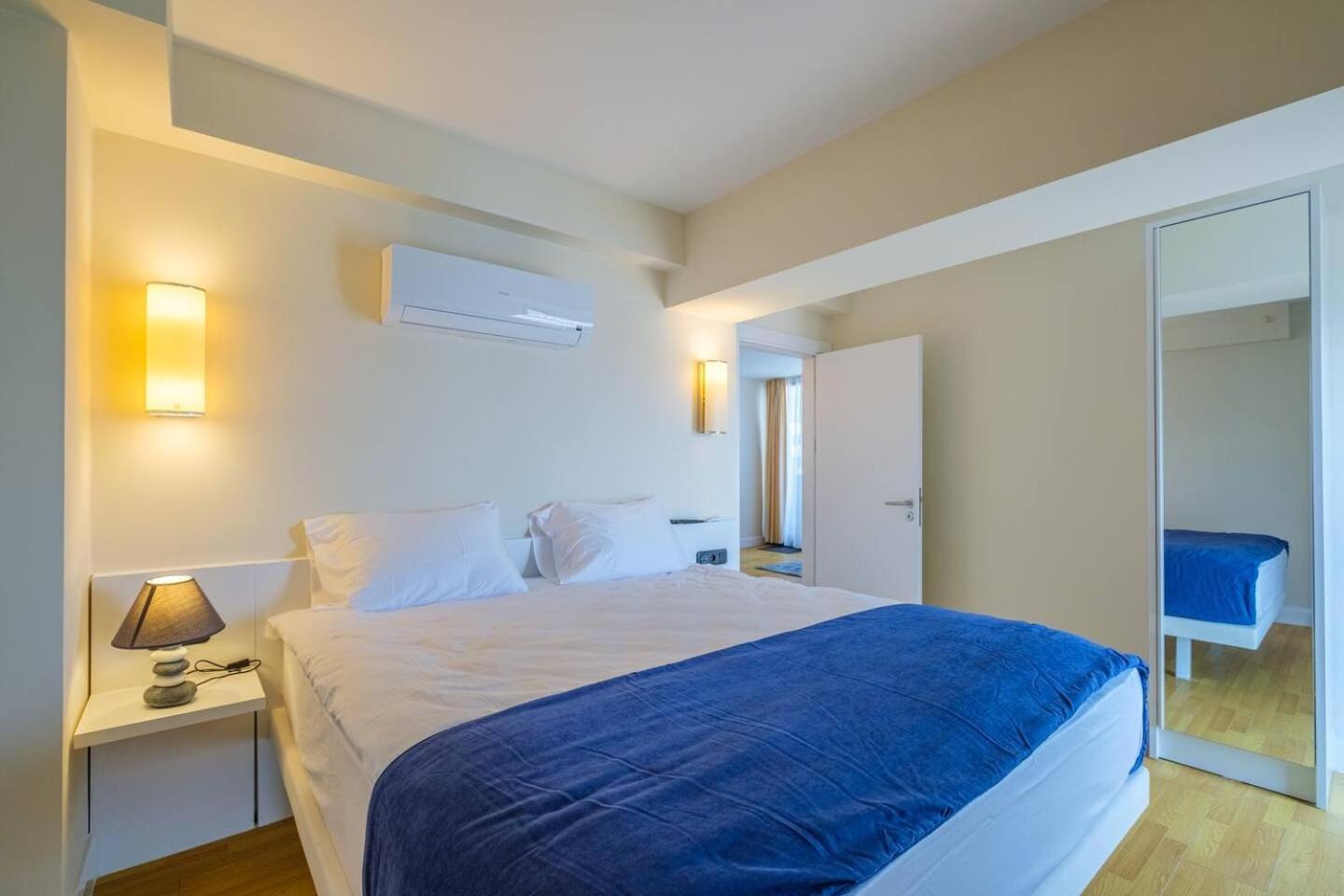 Luxury Orbi City Sea View Aparthotel Batoumi Extérieur photo