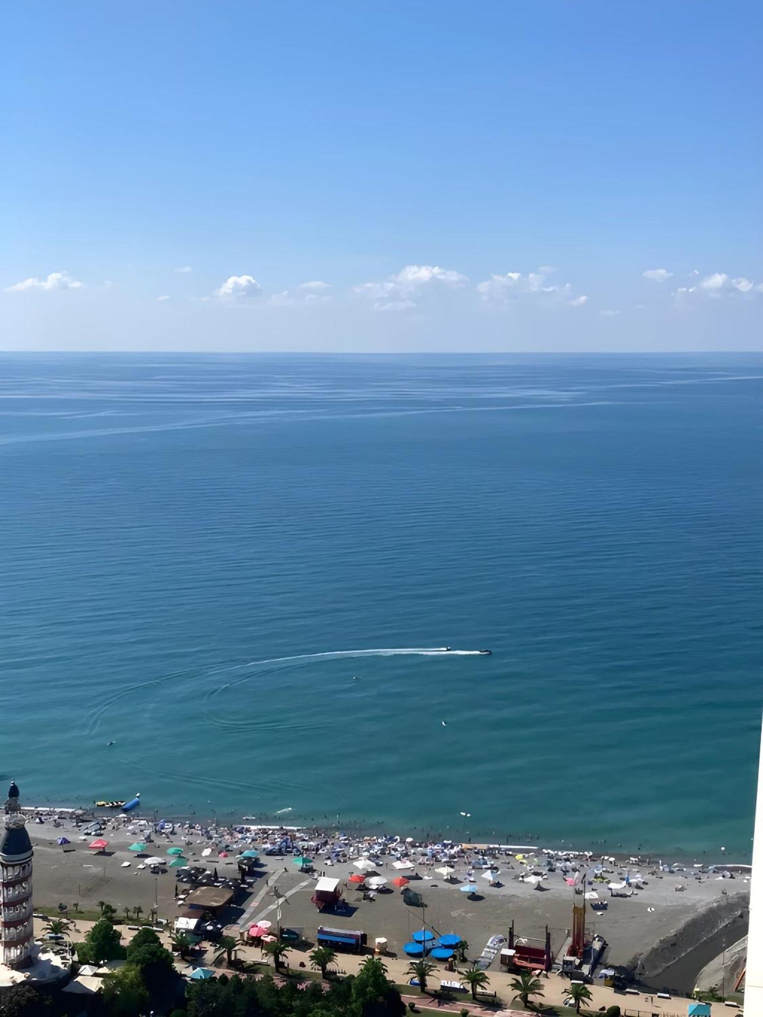 Luxury Orbi City Sea View Aparthotel Batoumi Extérieur photo