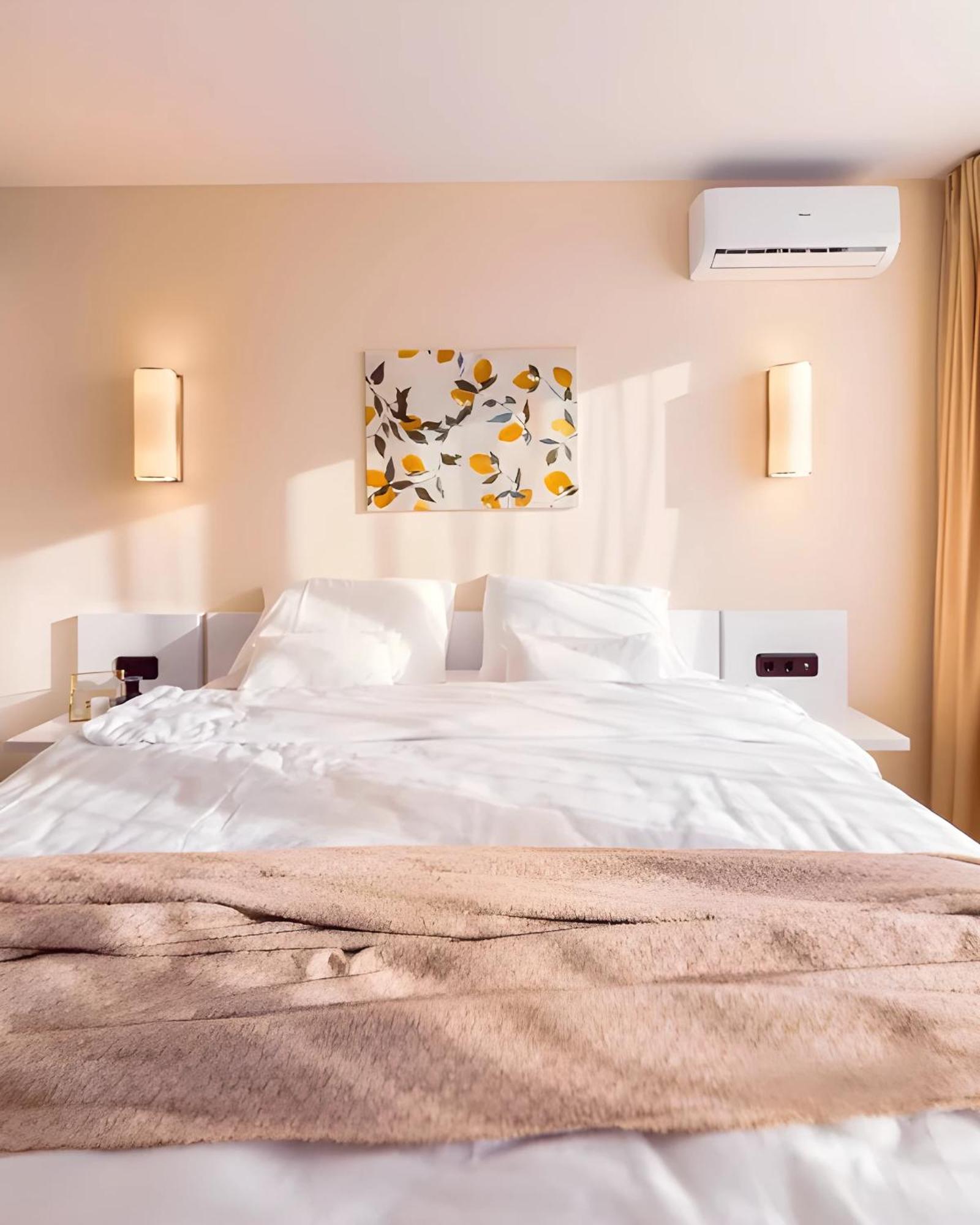 Luxury Orbi City Sea View Aparthotel Batoumi Extérieur photo