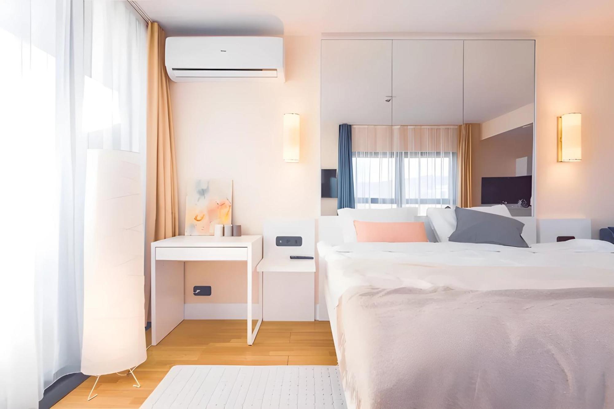 Luxury Orbi City Sea View Aparthotel Batoumi Extérieur photo
